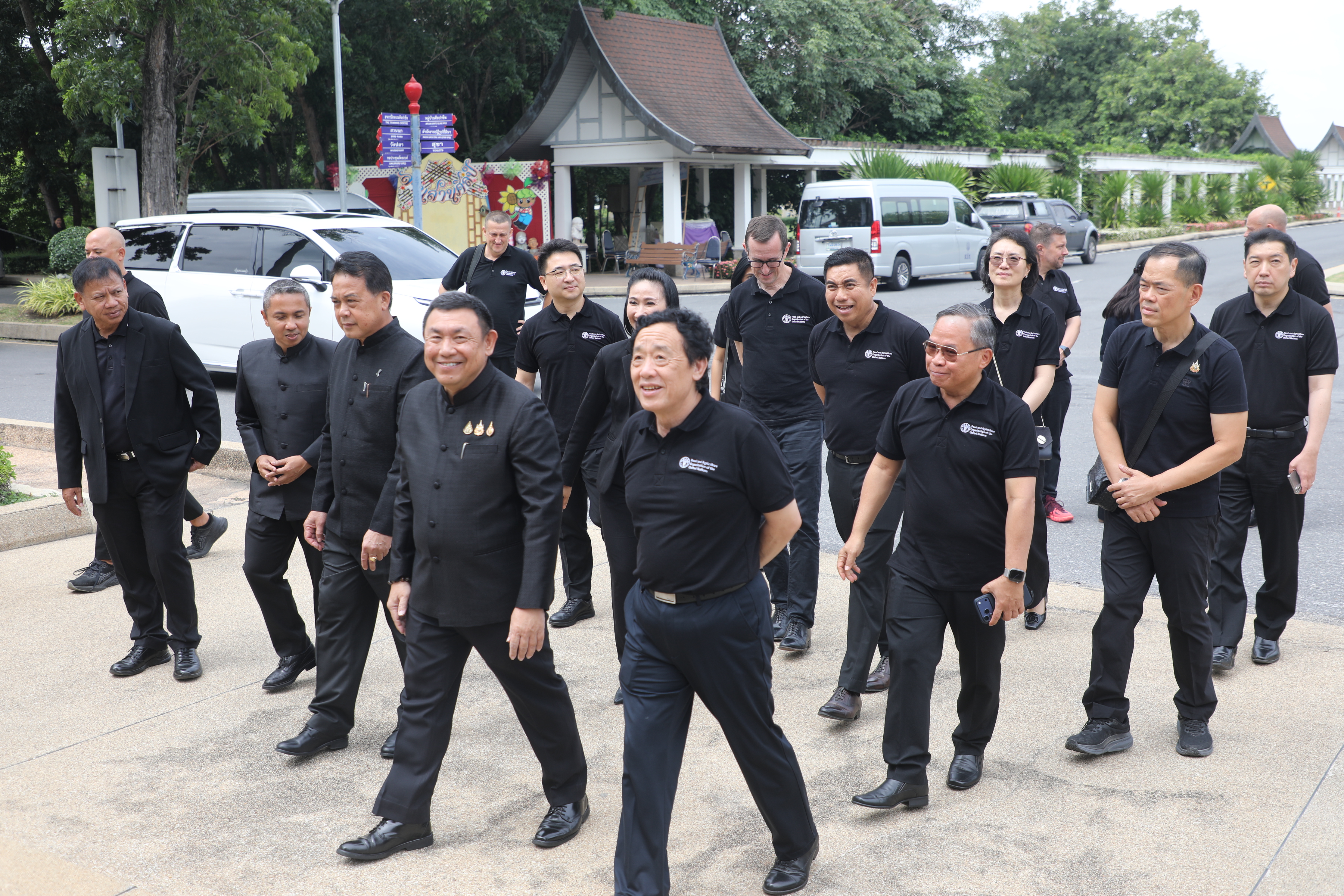 title - ส.ป.ก. เปิดศูนย์ส่งเสริมและพัฒนาอาชีพเสริมนอกภาคเกษตร ต้อนรับผู้อำนวยการใหญ่ FAO แสดงผลงานด้านศิลปวัฒนธรรม